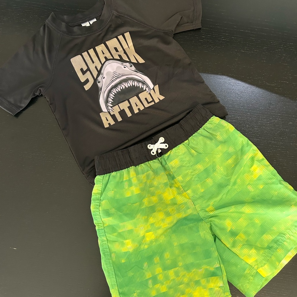Wippette Shark Attack Rashguard Set - Black and Green